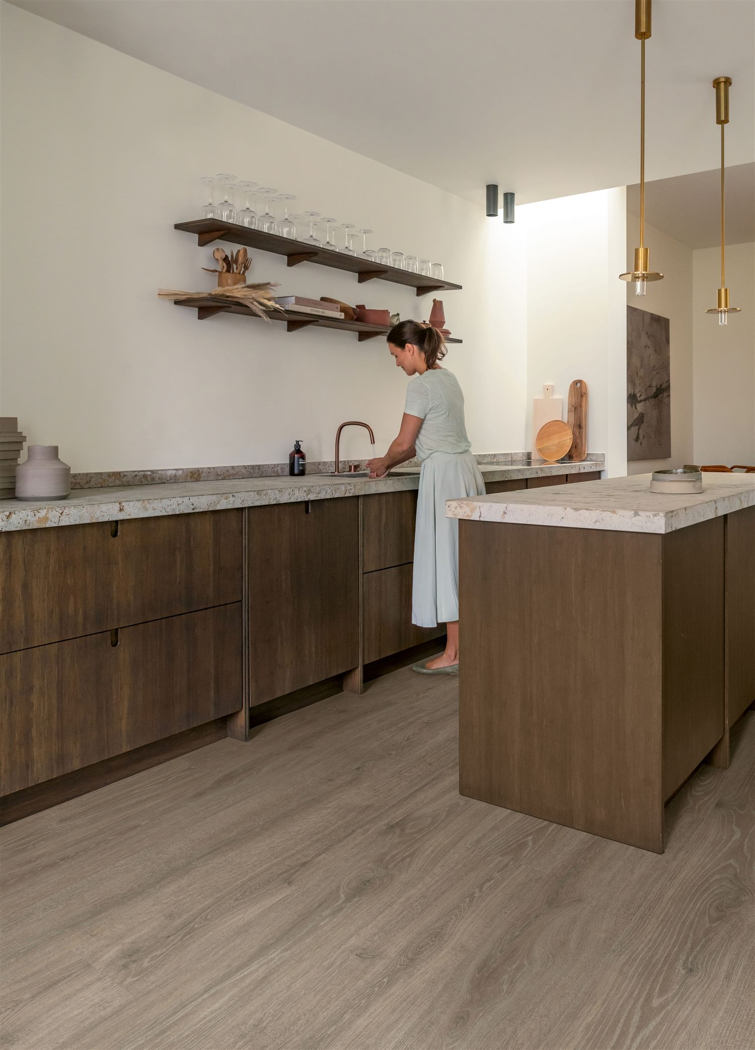 Quick-Step Majestic MJ3548 Dąb Leśny Brązowy - zdjęcie 3