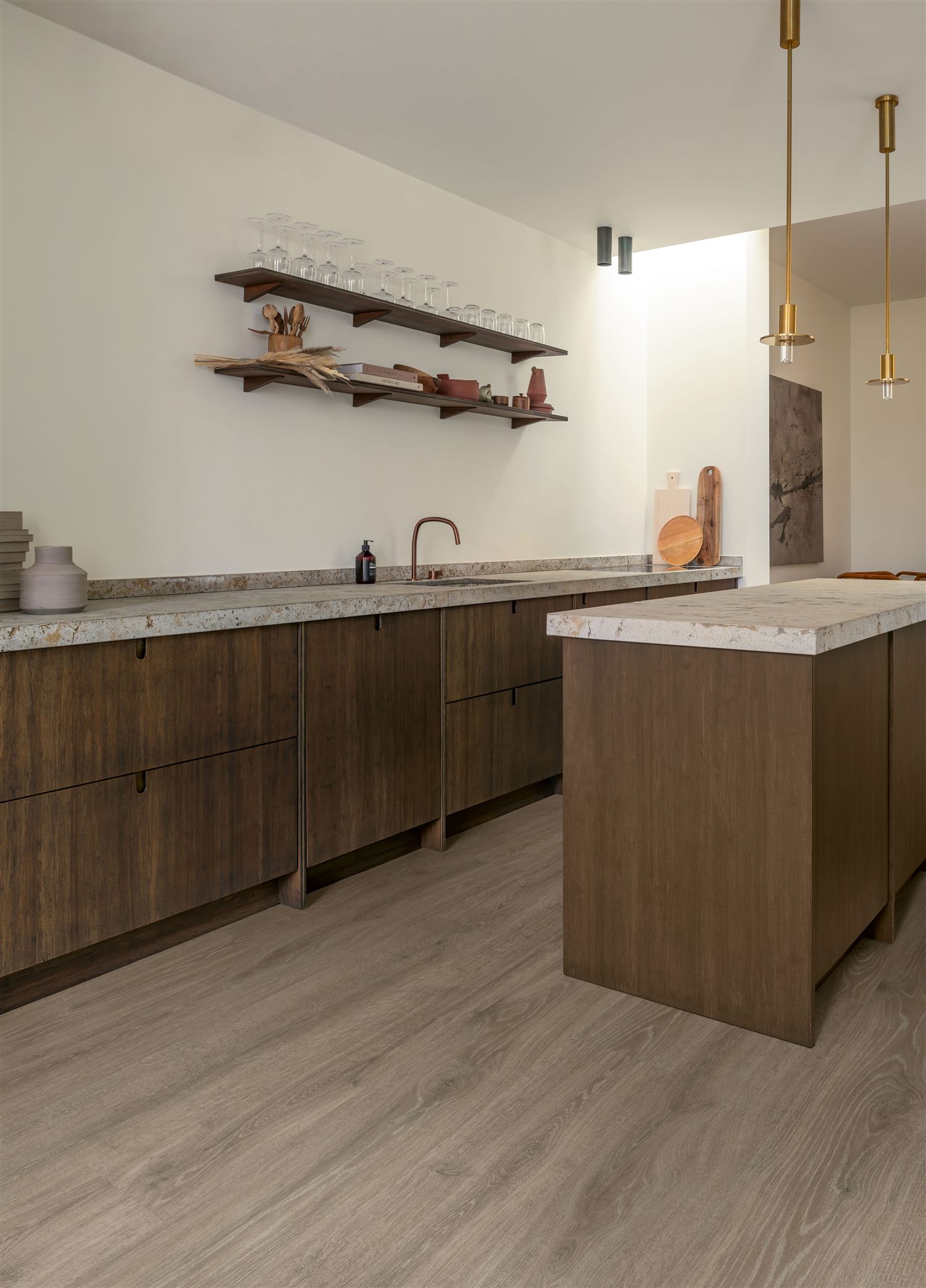 Quick-Step Majestic MJ3548 Dąb Leśny Brązowy - zdjęcie 4